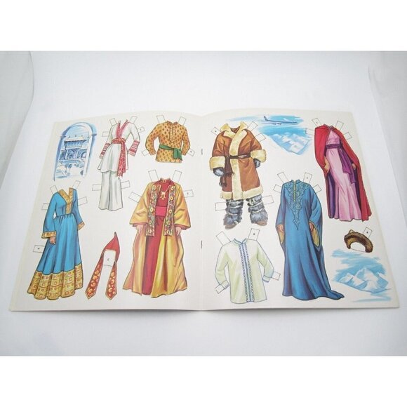 Vtg Inspired by Ross Hunter Uncut Lost Horizon Paper Doll Book (Made in USA) - Picture 8 of 9